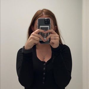 Meet your Posher, Alyssa